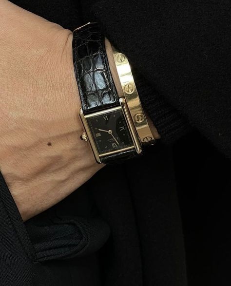 Leather Watch Aesthetic, Gold Watch With Leather Strap, Black Watch Aesthetic, Men Jewelry Aesthetic, Leather Watches For Men, Cartier Tank Louis, Black And Gold Watch, Casio Vintage, Wrist Watch For Men