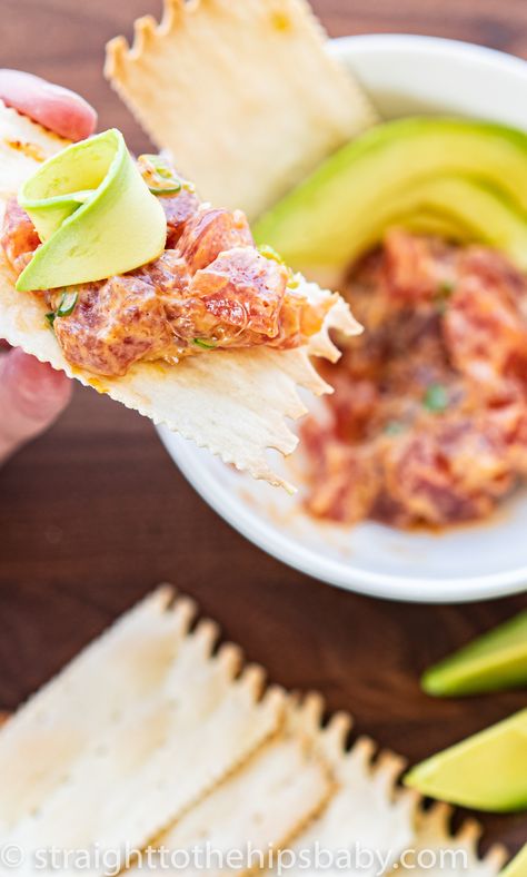 Simple Spicy Tuna Tartare - Straight to the Hips, Baby Spicy Tuna Tartare Recipe, Raw Tuna Recipe, Fish Appetizers, Tuna Tartare Recipe, Easy Holiday Appetizers, Healthy Holiday Appetizers, Tuna Loin, Tartare Recipe, Red Curry Sauce