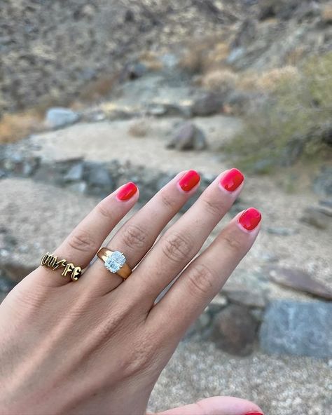 Sophie Whitelaw (@whitelaw.gold) • Instagram photos and videos Whitelaw Gold, Ring Types, Engagement Ring Types, Ring Inspo, Unique Diamond Engagement Rings, Ring Styles, Unique Diamond Rings, Bespoke Jewellery, Engagement Ring Styles