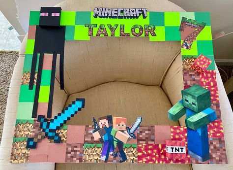 Minecraft Picture Frame, Minecraft Selfie, Selfie Frame, Minecraft Pictures, Birthday Photo Frame, Minecraft Birthday, Birthday Photos, Picture Frame, Photo Frame