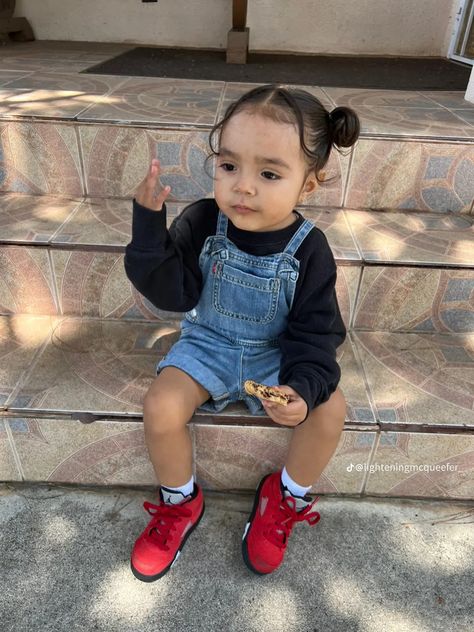 Baddie Baby Outfits, Baby Streetwear, Mixed Baby Boy Outfits, Baby Outfits Girl Black, Toddler Streetwear, Baby Girl Streetwear, Toddler Fits, Kids Streetwear, Kids Inspo