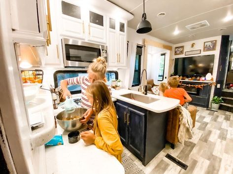 Is RV Living Right for You? 19 Questions to Help You Decide Room With Bunk Beds, Large Families Living, Living In An Rv, Camping Tattoo, Family Of 7, Extra Space Storage, Tiny Home On Wheels, Camper Hacks, Old Campers