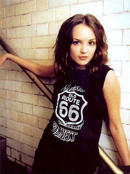 Rachael Leigh Cook Rachel Leigh Cook, Rachael Leigh Cook, Rachel Leigh, Cook Pictures, 2000s Girl, Josie And The Pussycats, Into The West, Autumn Inspiration, Pretty Face