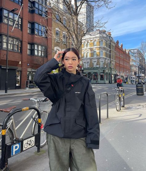 H2o✧❥ on Instagram: “🅿️ for Pisces, duh @sizeofficial #ad” Carhartt Outfit Women, North Face Aesthetic, North Face Jacket Outfit, Carhartt Jacket Outfit, Outfit Boards, Classy Outfit Ideas, Jacket Outfit Women, North Face Vest, Casual Trends