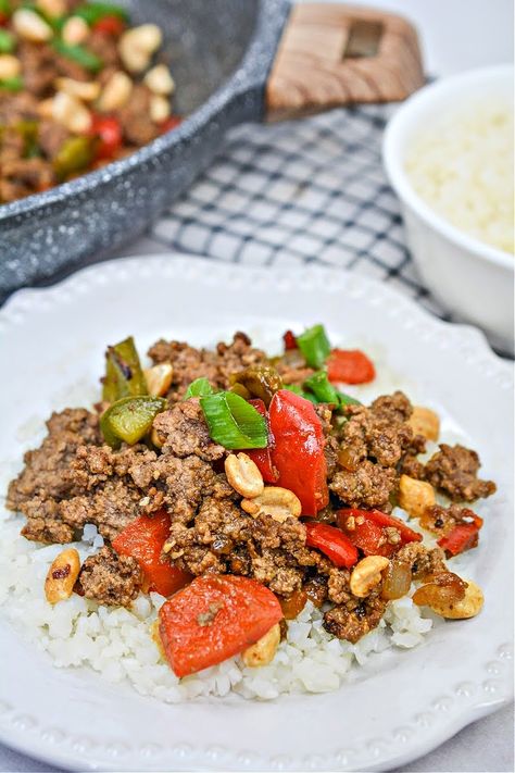 Keto Kung Pao Ground Beef - Easy Keto Dinner Idea Recipes For Upset Stomach, Kung Pao Beef, Ground Beef Recipes Crockpot, Beef Recipes Crockpot, Asian Ground Beef Recipes, Low Carb Dinner Ideas, Keto Ground Beef Recipes, Easy Meal Planning, Keto Ground Beef