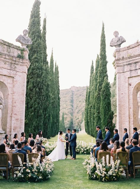 Millefoglie Cake, Italian Wedding Ceremony, Romantic Italian Wedding, Villa Cetinale, Villa Toscana, Italian Destination Wedding, Wedding Arbors, Romantic Italian, Siena Italy