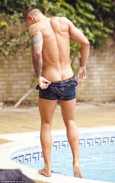 Rear sighting! The tattooed Love Island star turned around and cheekily flashed his bottom... Alex Star, Alex Bowen, Olivia Buckland, Calendar Shoot, Lucky Ladies, Love Island, Swimwear Fashion, His Hands, Celebrities Male