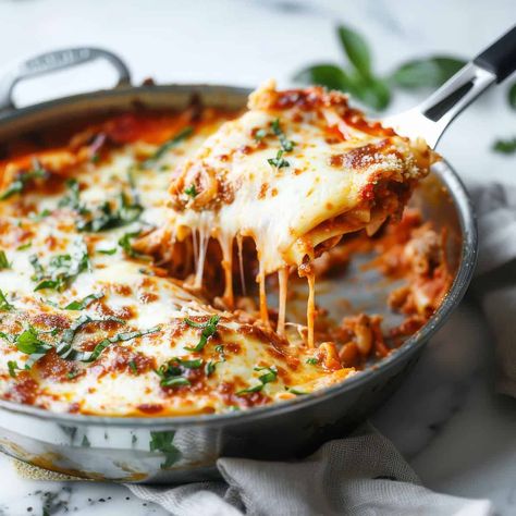 One Pan Lasagna, Savvy Bites, Chorizo Pasta Recipes, Mascarpone Sauce, Lazy Lasagna, Aldi Meal Plan, Aldi Recipes, Easy Lasagna Recipe, Easy Pasta Dinner