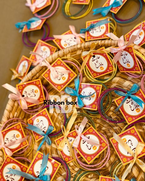 🥁✨Chudi Favours ✨🥁 #shadiseason #shadiwaliinspirations #weddinginspiration #weddingdance #chudiyan #favor #favours Easy Iftar Recipes, Iftar Recipes, Desi Wedding Decor, Desi Wedding, Packaging Ideas, Wedding Dance, Iftar, Wedding Decor, Desi