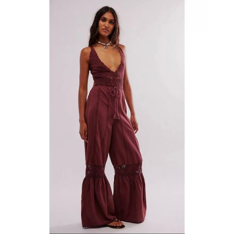 Free People Freya Crochet One Piece Jumpsuit In Brown Xl Nwt A True Free People Piece, This Sweet Jumpsuit Will Turn Heads With Every Wear! * New With Tags * Size: Xl * Color: Brown * Bin Location #0060 * Nlt: #0148 Fit: Slim Through The Bodice With Billowy, Wide-Leg Fit Features: Crochet Piecing At The Top, Strappy Open Back, Embroidered Lace Piecing And Stitching Throughout, Tie Closures Why We It: Sleek With Strappy Heels Or Off-Duty With Beachy Sandals, This Style Is A True Elevated Staple. Free People Outfits Bohemian, Free People Jumpsuit Outfit, Ward Robes, Cute Boho Outfits, Casual Rave Outfits, Boho Style Jumpsuit, Version Board, Hippie Sabotage, Boho Whimsical