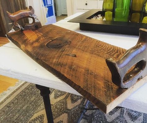 Wooden Trays, Barn Wood Crafts, Barn Wood Projects, Reclaimed Pine, Wood Creations, Small Wood Projects, Woodworking Projects Diy, Barnwood, Repurposed Furniture