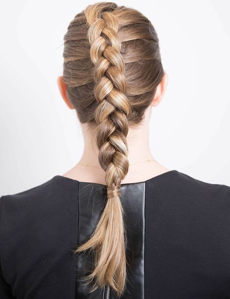 17 Mesmerizing GIFs of How to Create Every Braid You've Ever Been Obsessed With  - Cosmopolitan.com Different Braid Hairstyles, Reverse French Braids, Braids Tutorial Easy, Five Minute Hairstyles, Fishtail Braid Hairstyles, 5 Minute Hairstyles, Different Braids, Dutch Braid Hairstyles, Pretty Braids