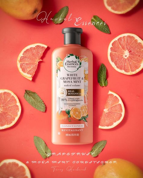 Shampoo Social Media Design, Shampoo Poster Design, Cosmetic Advertising Design, Cosmetics Social Media Design, Cosmetic Graphic Design, Lotion Photography, Skincare Routine Guide, Perfect Skincare Routine, Digital Advertising Design