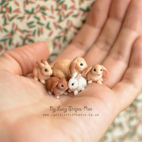 Miniature Rabbits, Polymer Clay Ornaments, Cerámica Ideas, Polymer Clay Sculptures, Clay Baby, Polymer Clay Animals, Cute Polymer Clay, Polymer Clay Miniatures, Clay Animals