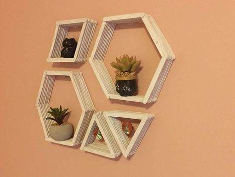 Apartment Crafts, Popsicle Stick Crafts For Adults, Popsicle Stick Diy, Diy Popsicle Stick Crafts, Art Apartment, Diy Popsicle, Popsicle Crafts, Diy Wand, Trendy Diy