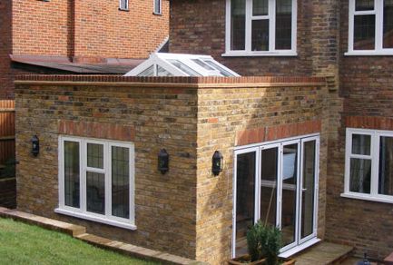 Parapet Flat Roof Extension, Parapet Roof, Orangery Ideas, Flat Roof Shed, Terrace Extension, Flat Roof Skylights, Roof Lanterns, Front Extension, Extension Inspiration