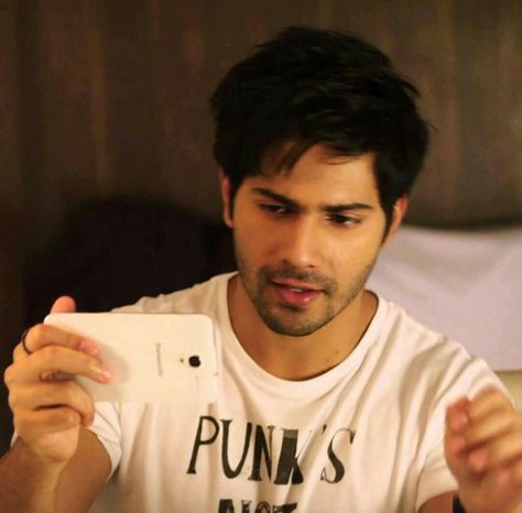 Varun Dawan, Male Face Shapes, Alia Varun, Varun Dhawan Photos, Alia And Varun, Bff Photoshoot Poses, Bff Photoshoot, Ideal Man, Varun Dhawan