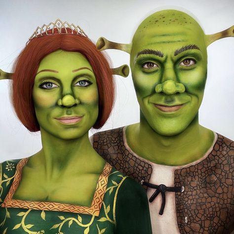 Movie Character Makeup, Shrek Jr, Shower Makeup, Animal Face Paintings, Usa Makeup, Artsy Makeup, Diy Couples Costumes, Movie Makeup, Cute Halloween Makeup