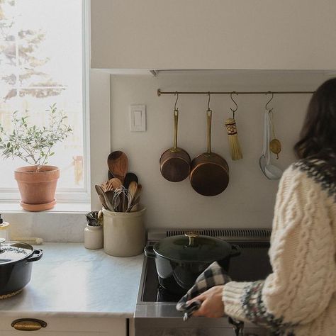 Oven Aesthetic, Slow Living Aesthetic, Living Aesthetic, Santoku Knife, Chocolate Drinks, The Calm, Linen Closet, Slow Living, Dutch Oven