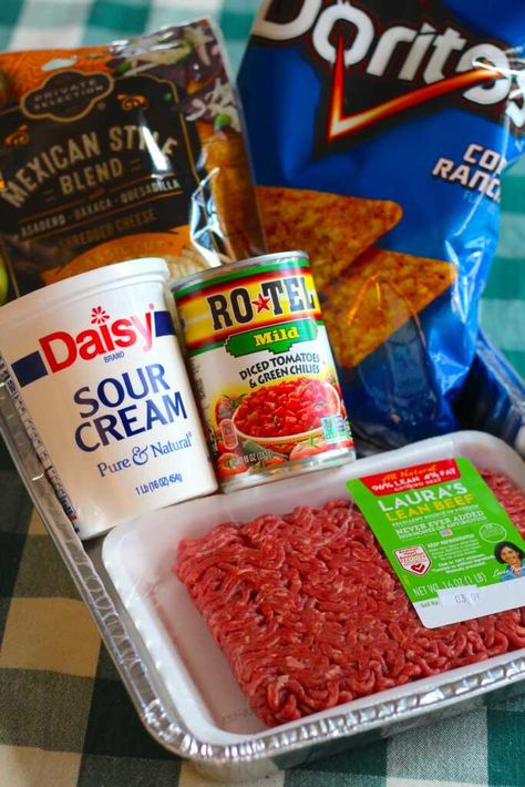 Beef Dorito Casserole | 12 Tomatoes Beef Dorito Casserole, Doritos Casserole With Ground Beef, Doritos Casserole, Casserole With Ground Beef, Dorito Casserole, 12 Tomatoes Recipes, Mexican Meals, Fast Dinner Recipes, Ground Beef Casserole