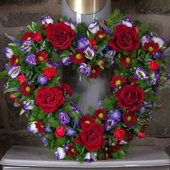 Funerals – U-Floria September Flower, Flower Hearts, September Flowers, Sympathy Arrangements, Heart Shaped Wreaths, Memorial Flowers, Pretty Wreath, Beautiful Red Roses, Sympathy Flowers