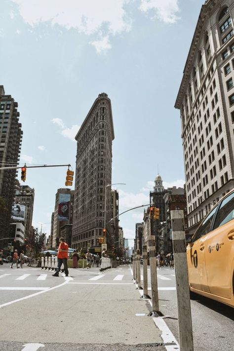 Flat Iron, Street View