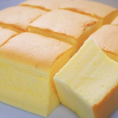 So rich, creamy, and delicious with a... - Kitchen Cookbook Double Cheese Cotton Cake, Cake Japanese, Castella Cake, Kawaii Desserts, Mini Sweets, Healthy Cakes, Chinese Egg, Japanese Pancake, Japanese Cake