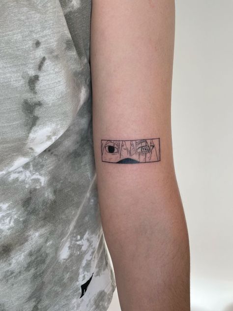 Fineline Anime Tattoo, Naruto Kakashi Tattoo, Subtle Naruto Tattoos, Anime Geometric Tattoo, Naruto Tattoo Kakashi, Naruto Tattoo Ideas Minimalist, Naruto Small Tattoos, Minimal Anime Tattoo, Anime Minimalist Tattoo