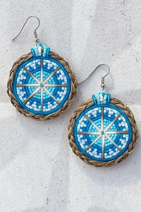 Native Jewelry Beaded, Sweetgrass Earrings, Porcupine Quill Jewelry, Quill Jewelry, Raised Beadwork, Quill Earrings, Native American Beadwork Patterns, Native Beading, Beautiful Beaded Earring