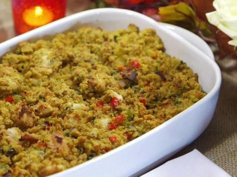 Get Southern Dressing Recipe from Food Network Pioneer Woman Cornbread, Southern Dressing Recipe, Southern Dressing, Best Thanksgiving Recipes, Cornbread Dressing, Pioneer Woman Recipes, Ree Drummond, Paula Deen, The Pioneer Woman