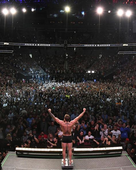 🇪🇮🇪🇮🇪 #UFC229” Cold Ufc Photos, Connor Mcgregor Wallpaper, Ufc Fighters Wallpaper, Ufc Aesthetic, Ufc Wallpaper, Ufc Fighters Men, Conor Mcgregor Wallpaper, Mcgregor Wallpapers, Ufc Conor Mcgregor