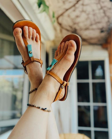 The best stylish barefoot sandals for woman.


Luna Brujita leather boho sandals Luna Sandals, Weird And Funny, Pointy Shoes, Boho Sandals, Comfy Sandals, Change My Life, Don T Know, My Life, Womens Sandals