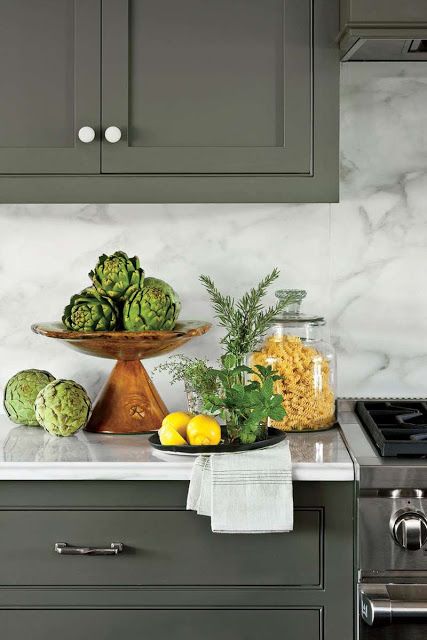 Timeless Kitchen Cabinets, Kitchen Backsplash Trends, Dark Green Kitchen, Pewter Green, Southern Farmhouse, Painted Kitchen Cabinets Colors, Green Kitchen Cabinets, Cabinet Paint Colors, Timeless Kitchen