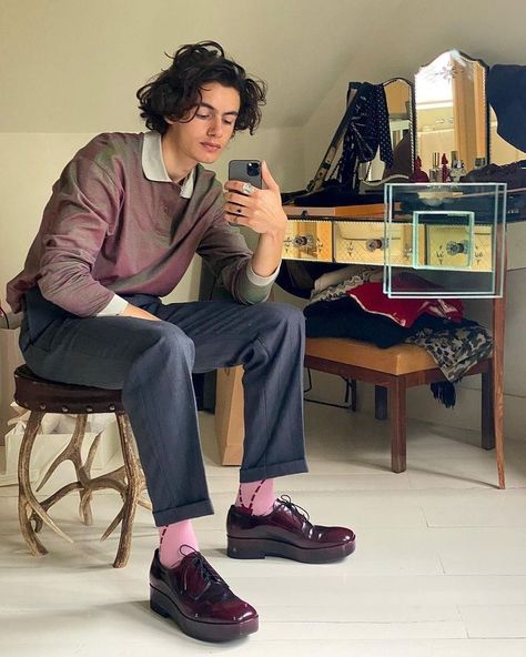 Infp Aesthetic Fashion, Infp Aesthetic, Regulus Black Aesthetic, Men Streetwear Outfits, Guys Aesthetic, Gothic Academia, Hippy Fashion, Colourful Fashion, Men In Socks