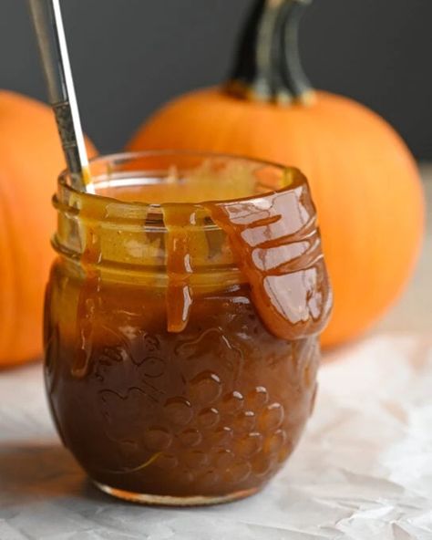 Caramel Sauces, Caramel Recipe, Apple Galette, Pistachio Butter, Apple Cider Caramels, Vanilla Sugar Cookie, Homemade Caramel Sauce, Quick Breakfast Recipes, How To Make Pumpkin