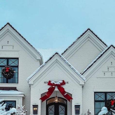 Mysha Bolen| DIY Interior Designer on Instagram: "I can’t think of a better way to kick off the Christmas season then the ❄️first snowfall! I’ll be inside decorating the Christmas 🎄tree if you need me! What are your plans today? . Comment 🎀BOW🎀 and I’ll dm you the links to my giant bow and giant wreaths (with hooks that work). Happy holidays!" Big Bow On Christmas Tree, Giant Wreaths, Lake Christmas, Giants Wreath, Christmas Bows Diy, Giant Bow, House Vibes, Diy Interior, Large Bow