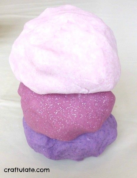 Glitter Playdough, Homemade Glitter, How To Make Glitter, Playdough Recipe, Homemade Playdough, Food Dye, Fun For Kids, Play Dough, Gold Collection