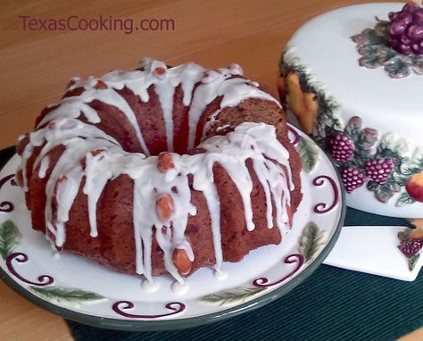 Sausage Cake Recipe, Sausage Cake, Bread Yeast, Dried Raisins, Unique Recipe, Bundt Cake Recipe, Recipes Sausage, Cake Coffee, Mothers Day Cake