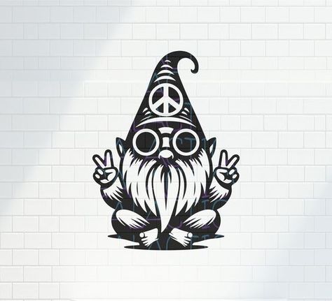 Snack Tattoo Design, Hippy Tattoo Men, Trippy Stencils, Trippy Alien Tattoo Ideas, Trippy Designs To Draw, Psytrance Tattoo, Gnome Tattoo Cute, Tattoo Cartoon Style, Trippy Tattoos Ideas Hippie