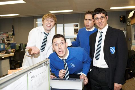 Inbetweeners Poster, Inbetweeners Aesthetic, Inbetweeners Quotes, Tv Journal, British Party, The Inbetweeners, Joe Thomas, British Sitcoms, It Crowd