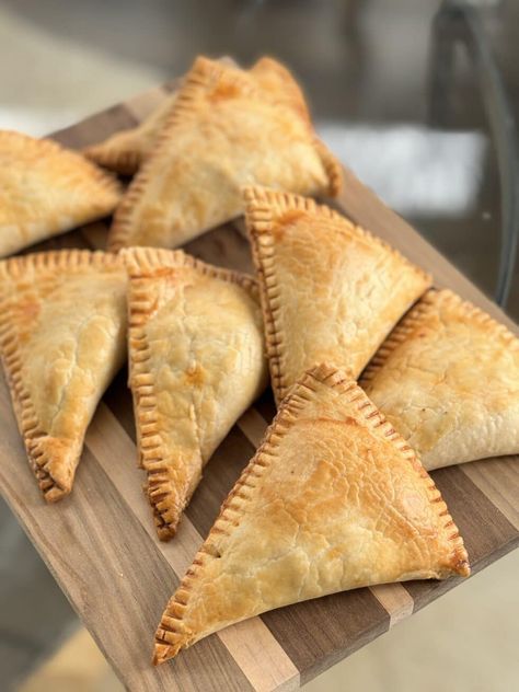 Beef and Chorizo Empanadas - Cook Like Lauren Chorizo Empanadas, Potato Chorizo, Chicken Taco Recipes, Refrigerated Pie Crust, Meat Pies, Tater Tot Casserole, Empanadas Recipe, Homemade Pie Crusts, Meat Pie