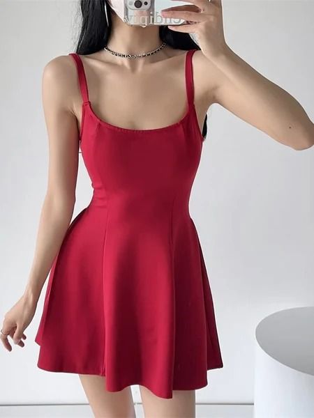 Elegant Scarlet Sleeveless Skater Dress – Ncocon Jazz Dress, Trendy Outfits For Teens, Bold Accessories, Minimal Jewelry, White Maxi, Dress 16, Short Mini Dress, Understated Elegance, White Maxi Dresses