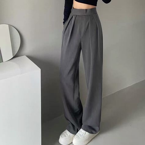 Korean Tailored Pants, Korean Baggy Pants, Tailored Pants Outfit, Black Trousers Casual, Office Elegant, Mode Kawaii, Dream Fashion, Elegant Office, Pants Vintage