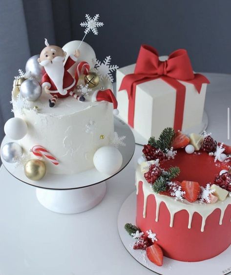 #xmas #xmascake #cake Holiday Cakes Christmas, Christmas Themed Cake, Christmas Cake Designs, New Year's Cake, Christmas Cake Decorations, Xmas Cake, Christmas Cakes, Delicious Cake, Holiday Cakes