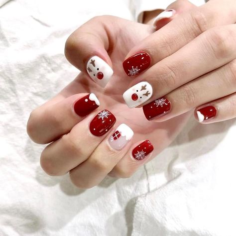 Nail Christmas Korea, Nail Art Natal, Nail Xmas, Nails Noel, Noel Nail, Line Nail Designs, Nail Noel, Fake Nails Designs, Hello Nails