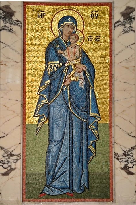 Christian Mosaic, Catholic Artwork, Christian Illustration, Byzantine Mosaic, Orthodox Christian Icons, Mosaic Art Projects, Mosaic Artwork, Byzantine Art, Christian Symbols