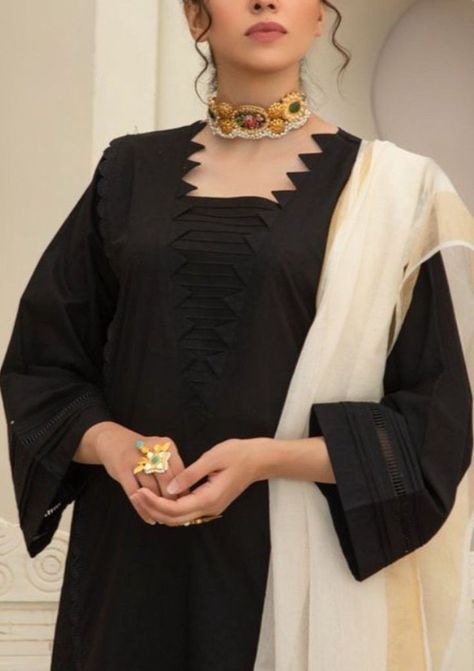 neck and sleeve design Black Kurta, Nikkah Dress, Designer Kurti Patterns, Neck Designs For Suits, Pakistani Fashion Casual, Pakistani Dresses Casual, Pakistani Fashion Party Wear, Kurta Neck Design, Salwar Kamiz