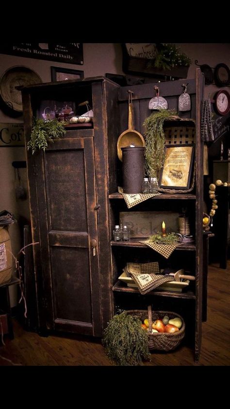 *neat cupboard* Primitive Curtains, Interior Window Shutters, Cheap Diy Home Decor, Decor Plants, Primitive Homes, Bathroom Farmhouse Style, Beach Bathroom Decor, Charming Kitchen, Primitive Furniture