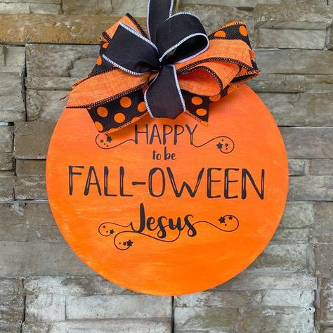 Happy Halloween Quotes Funny, Christian Halloween Crafts, Jesus Door, Happy Halloween Quotes, Christian Halloween, Fall For Jesus, Happy Halloween Signs, Front Door Hanger, Halloween Door Hangers