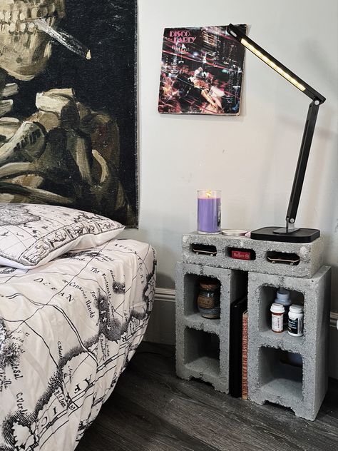 Diy Room Aesthetic, Block Side Table, Concrete Bedroom, Cinder Block Furniture, Brick Siding, Brick Decor, Block Table, Side Tables Bedroom, Cinder Block